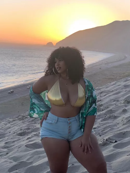 It’s a beautiful morning for some hefty sends😏 by AquaPrincessB