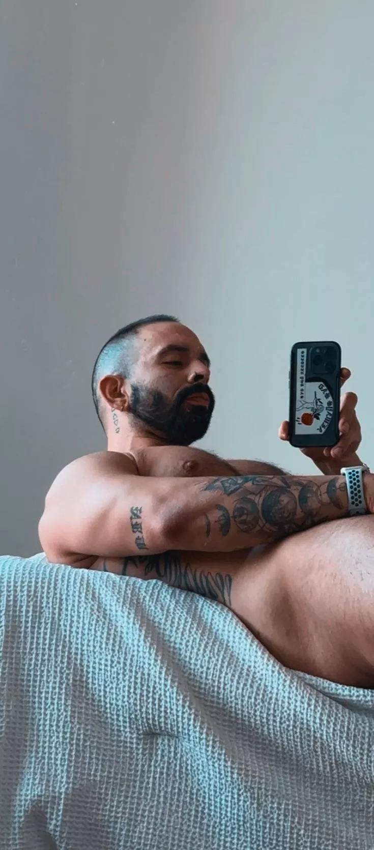 Just hanging around  posted by EfficientNose5550