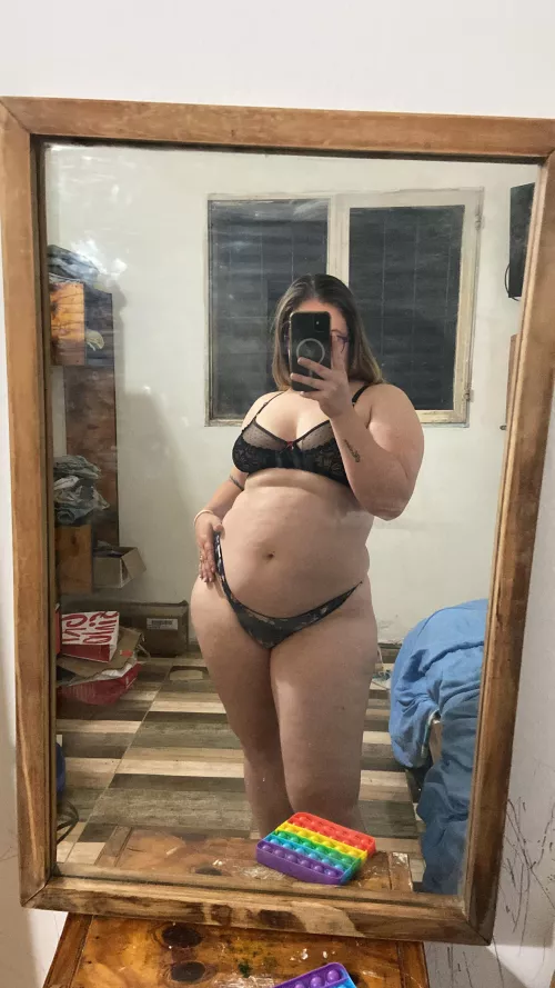 Tonight there will be gifts for my subscribers, let's talk by florencia_1997