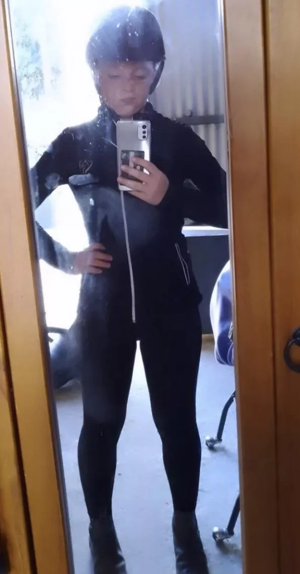 Who wants this cute equestrian girl posted by Oilo72