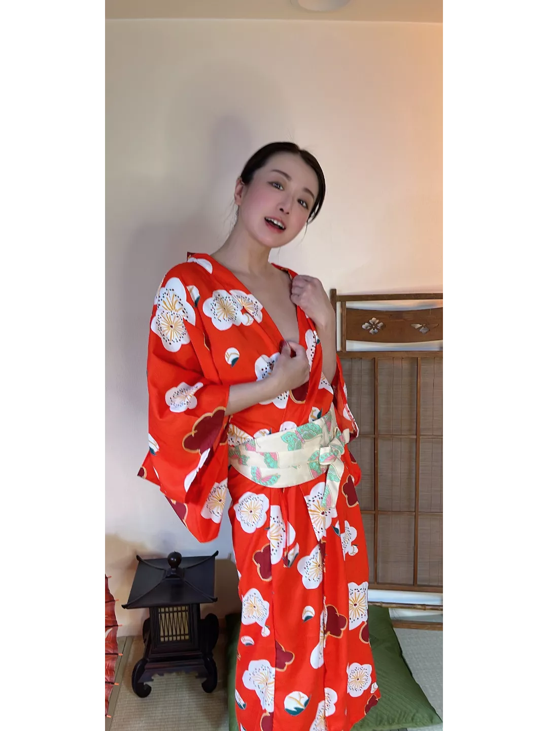 Would you join me in the bathroom for a quick moment together? posted by shihoshodogirl