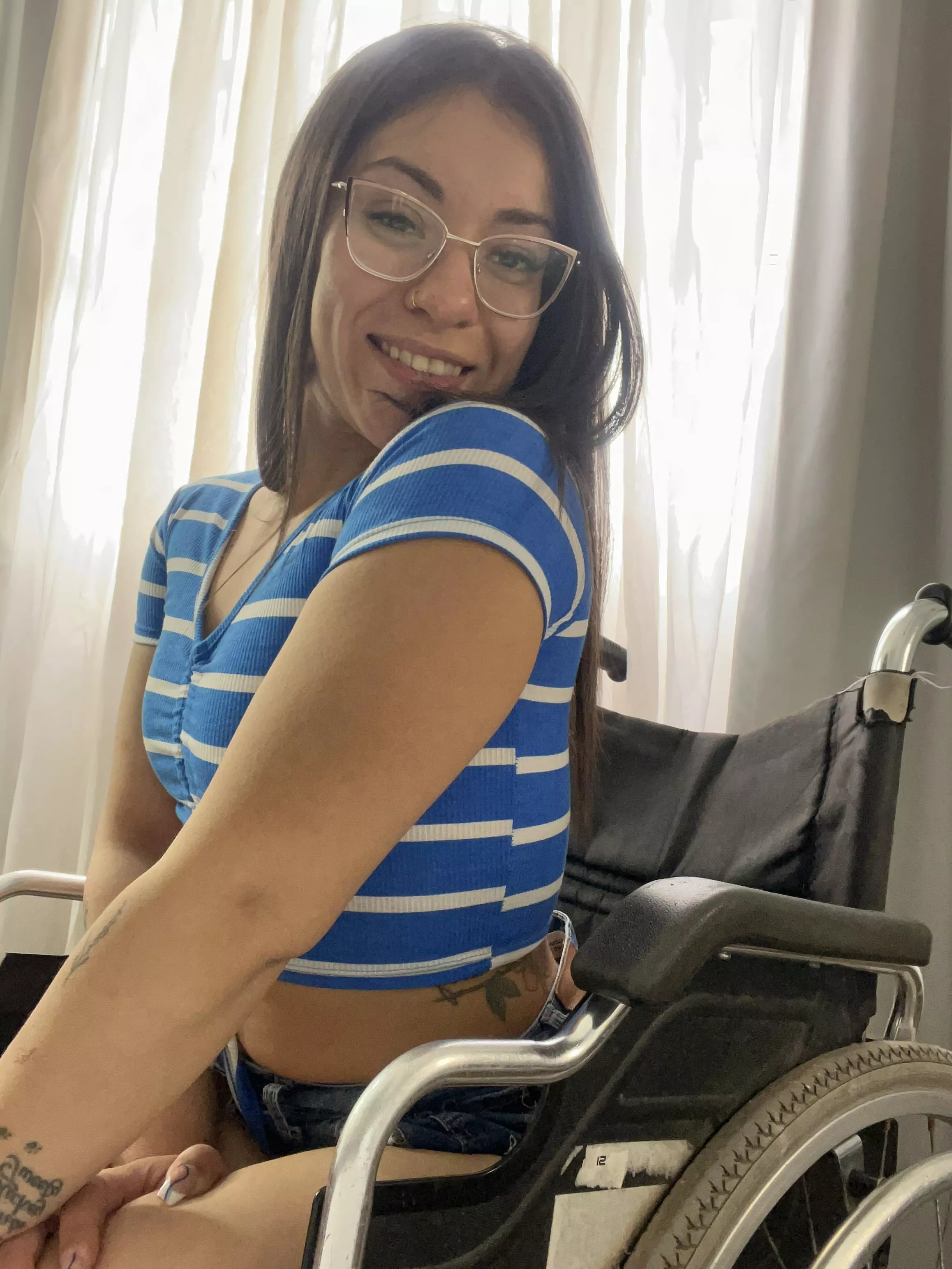 Would you push me around disney ill get us fast passes posted by SweetPetalBabe