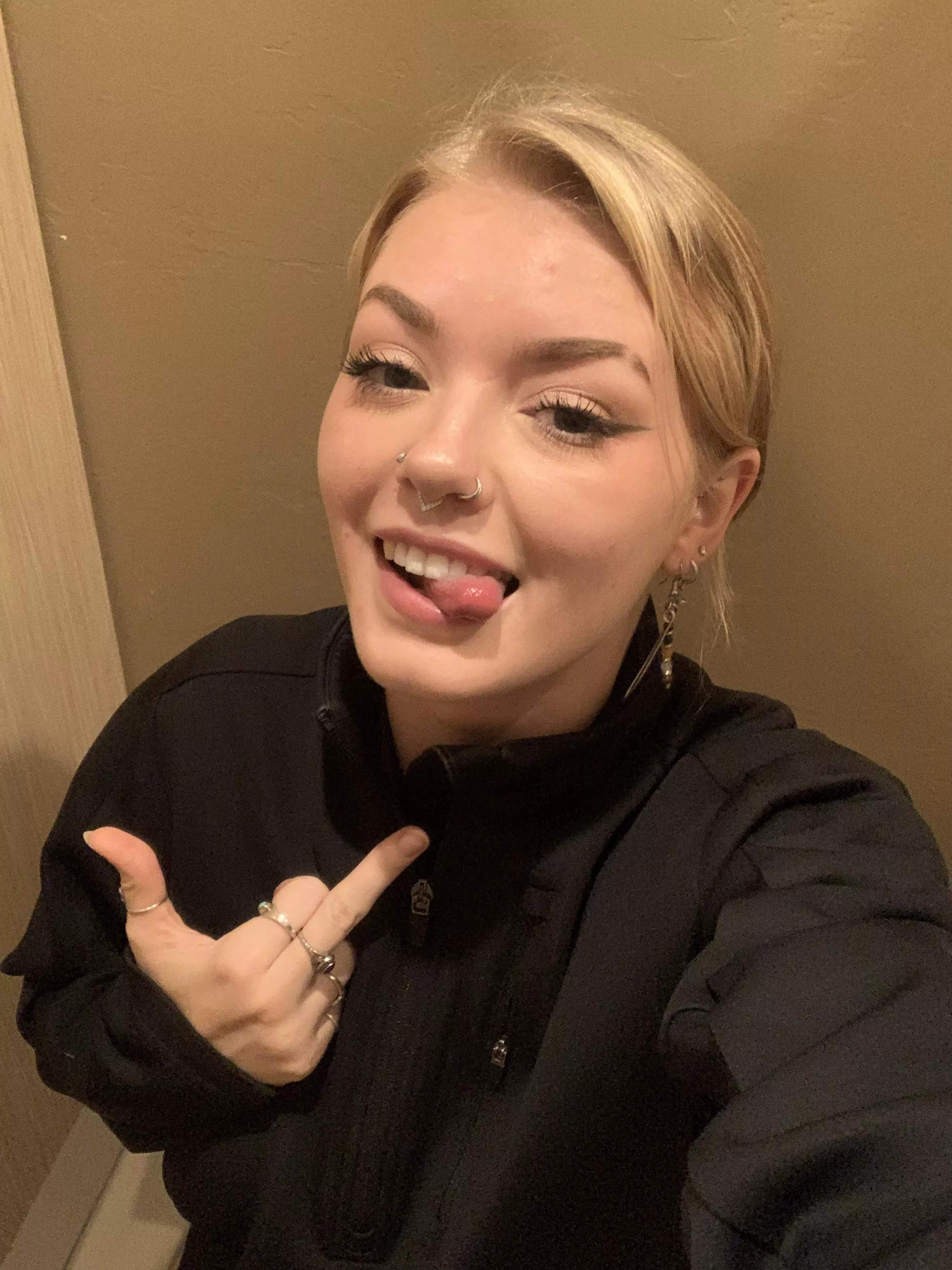 your existence is so laughable i’m surprised you didn’t submit sooner posted by Ok_Needleworker02