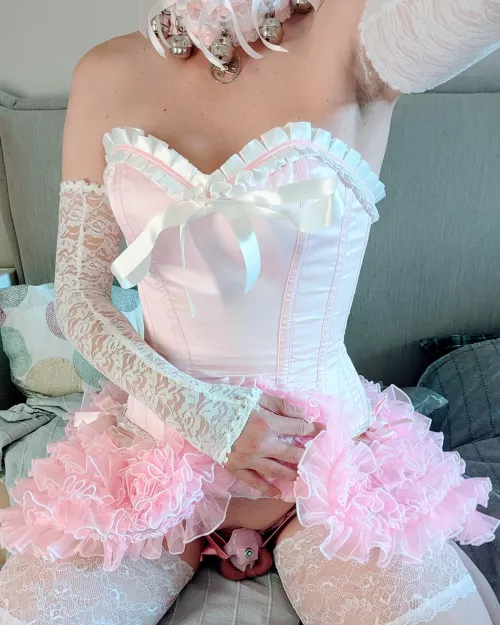 A little peak of my favorite piece of jewelry 🔒 by New-Essay4764