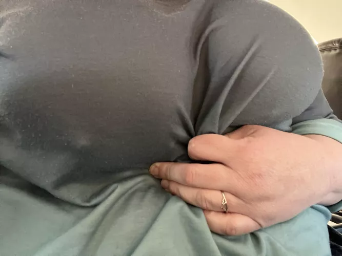 Anyone else think it’s cold in here? by MelodyPondd