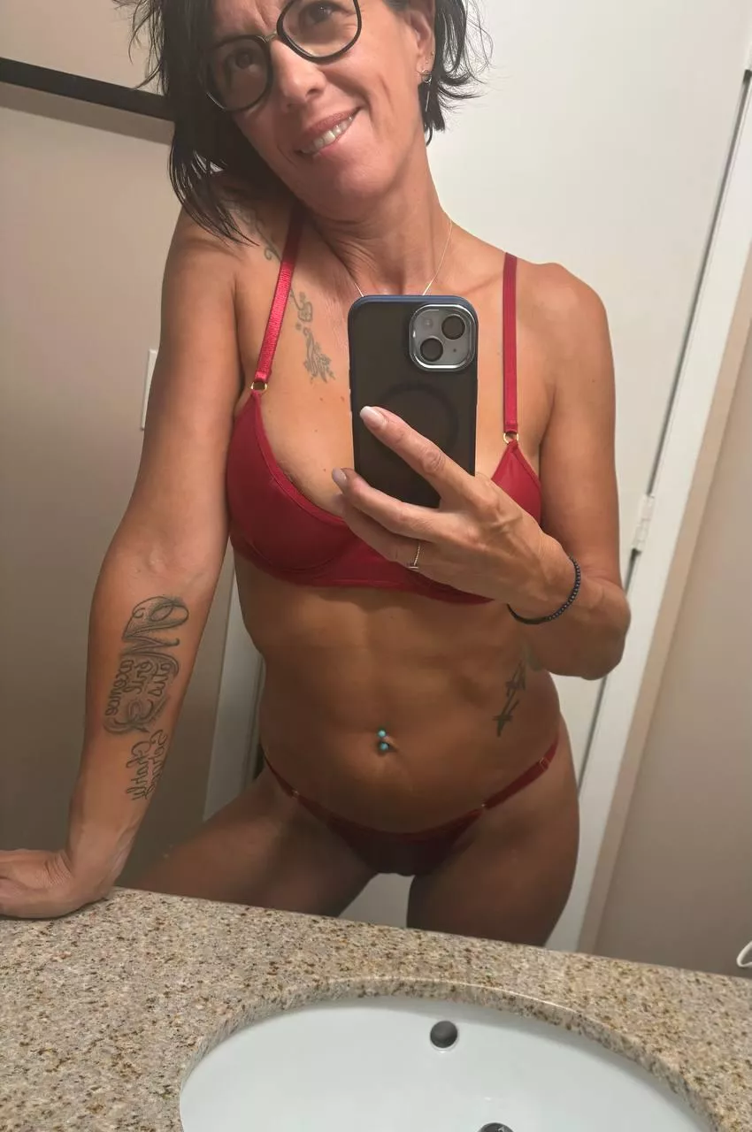 Be honest am i fuckable at 50s? posted by MoonbeamMosaic