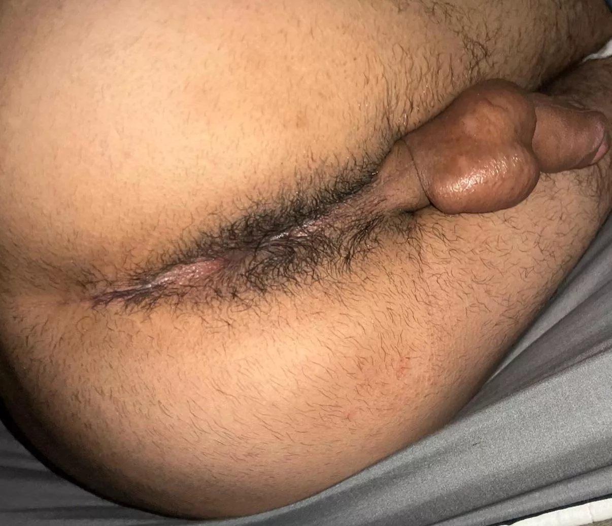 Comment for free pics  posted by Miserable-Raisin8907