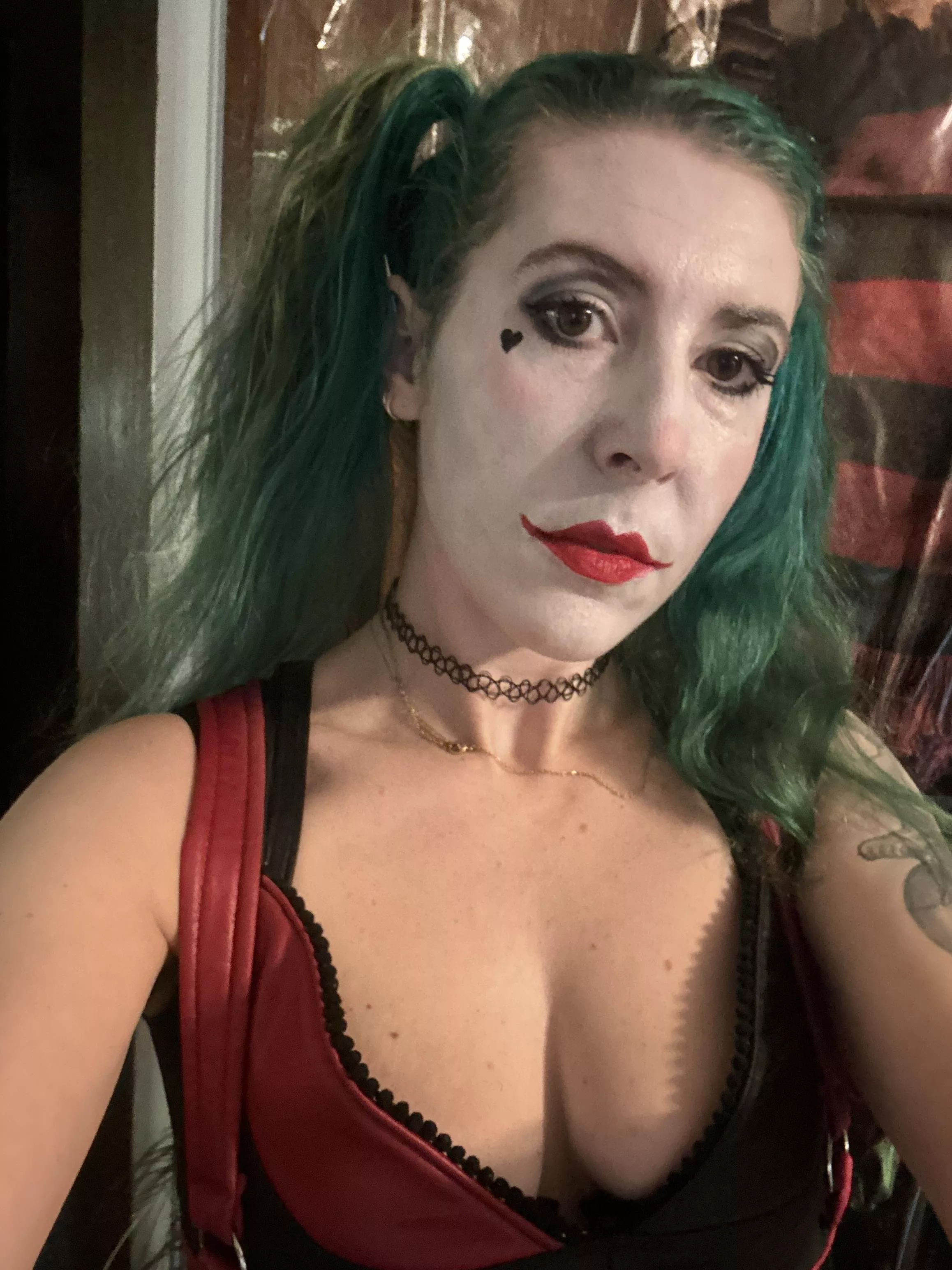 Costumed cleavage posted by sirenskiss3