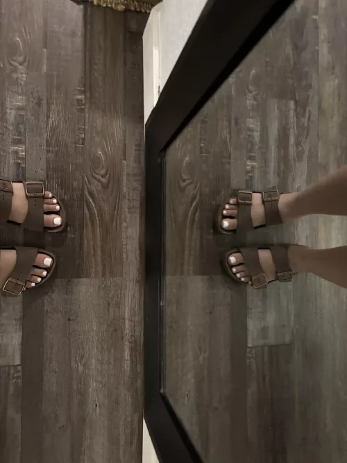 Do u like my sandals  by GatitaMichuMichu