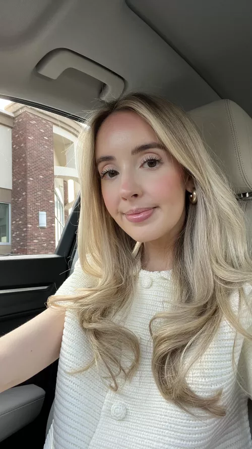 Do you like classy 32 year olds  by vegansoda