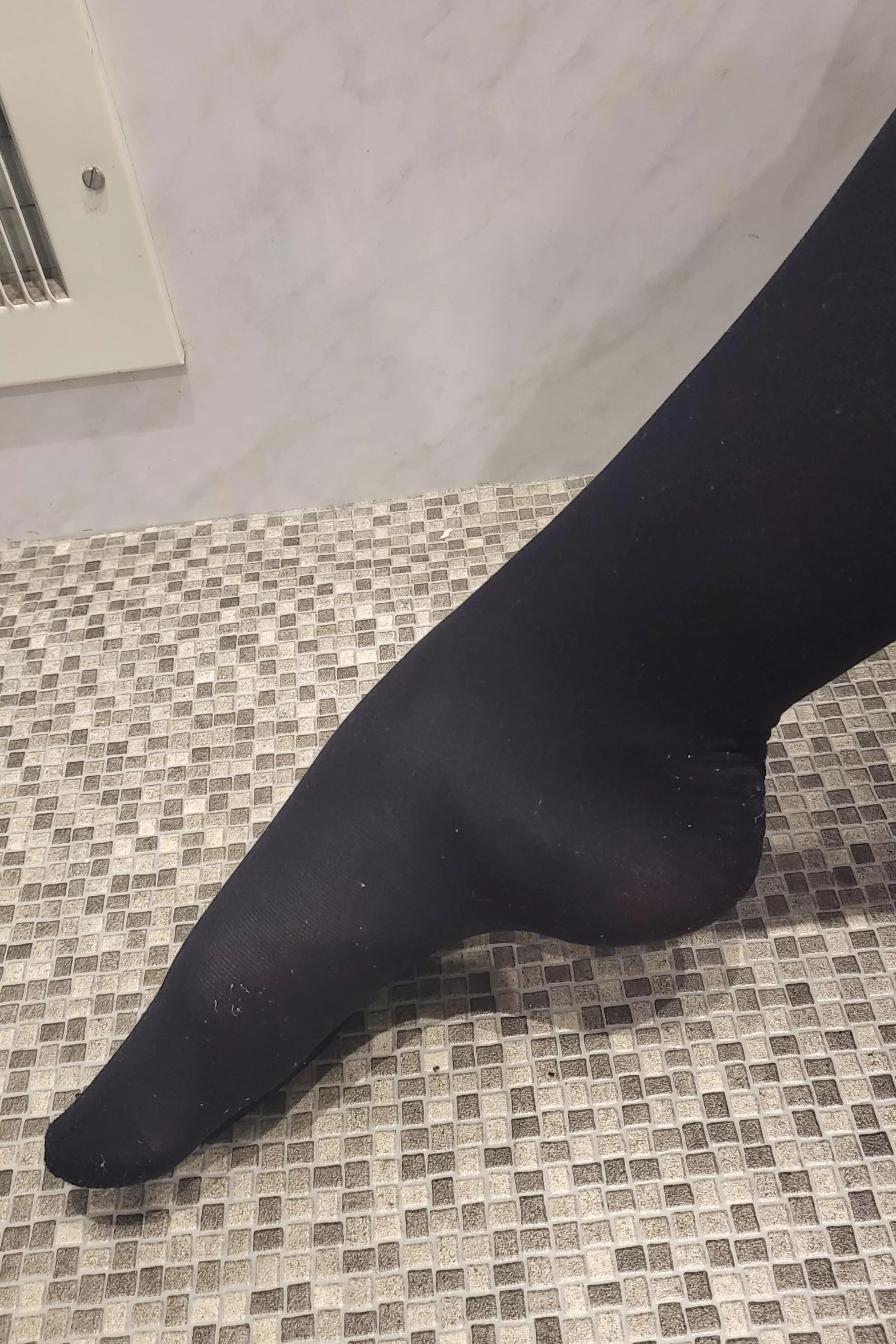 Ex-dancer feet, so I'm used to pantyhose  posted by Capribento547