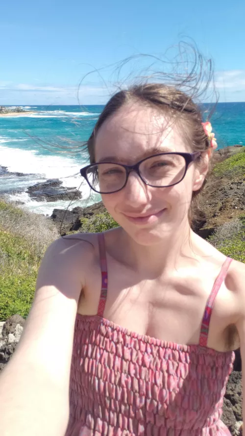 Feeling cute with my hair like this, and the view is amazing out here  by SketchyLady_OF