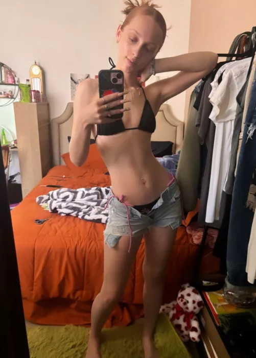 Get you a skinny girl  by alyssawamsIey