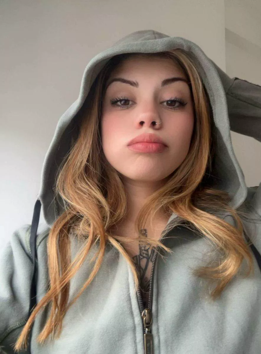 Glammed up and ready to take on the world. posted by animeebaddie