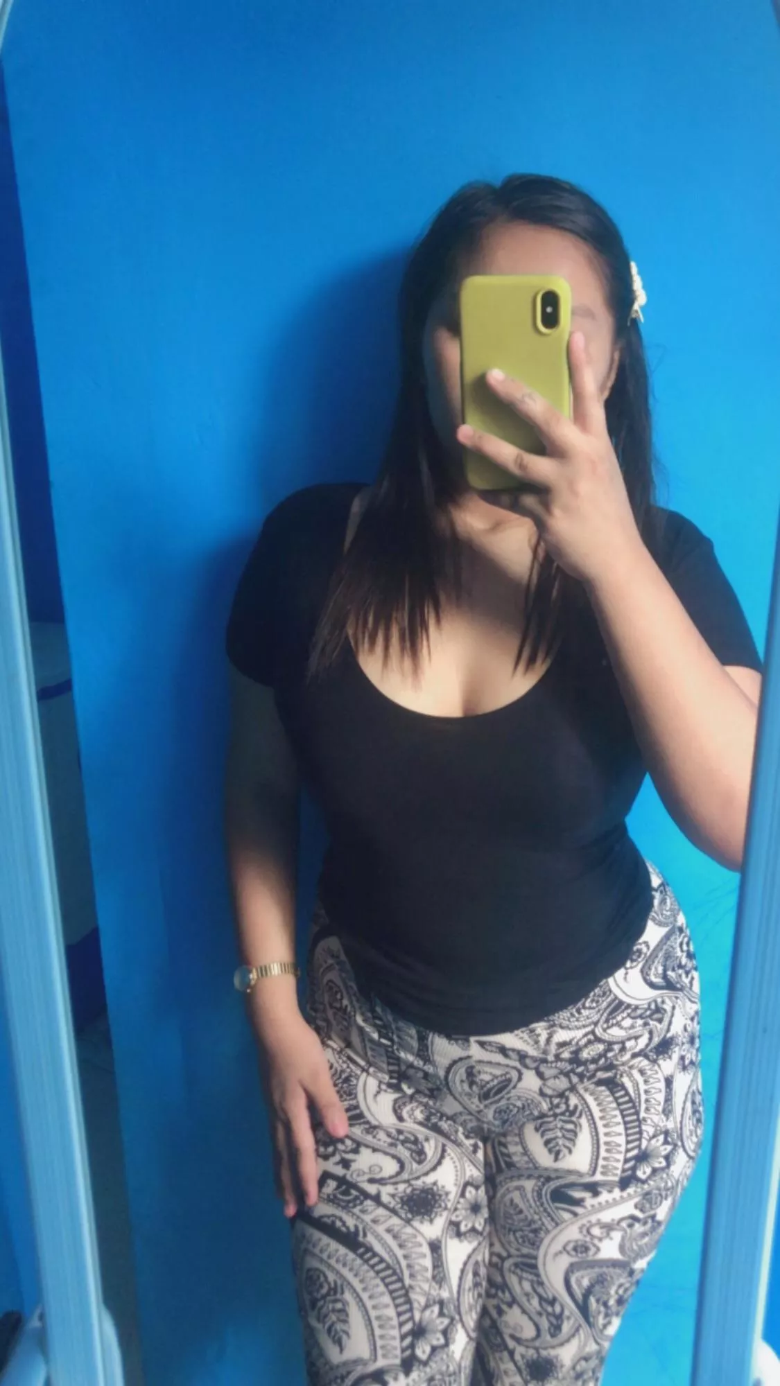 goodmorning available today👣🫶🏻 posted by ParfaitSome8681