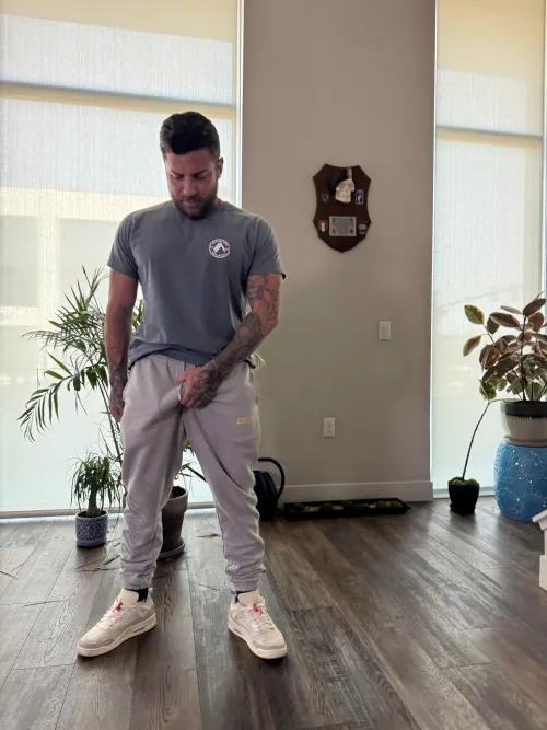 Hard to go anywhere with this thing by Buzzzz_Softt