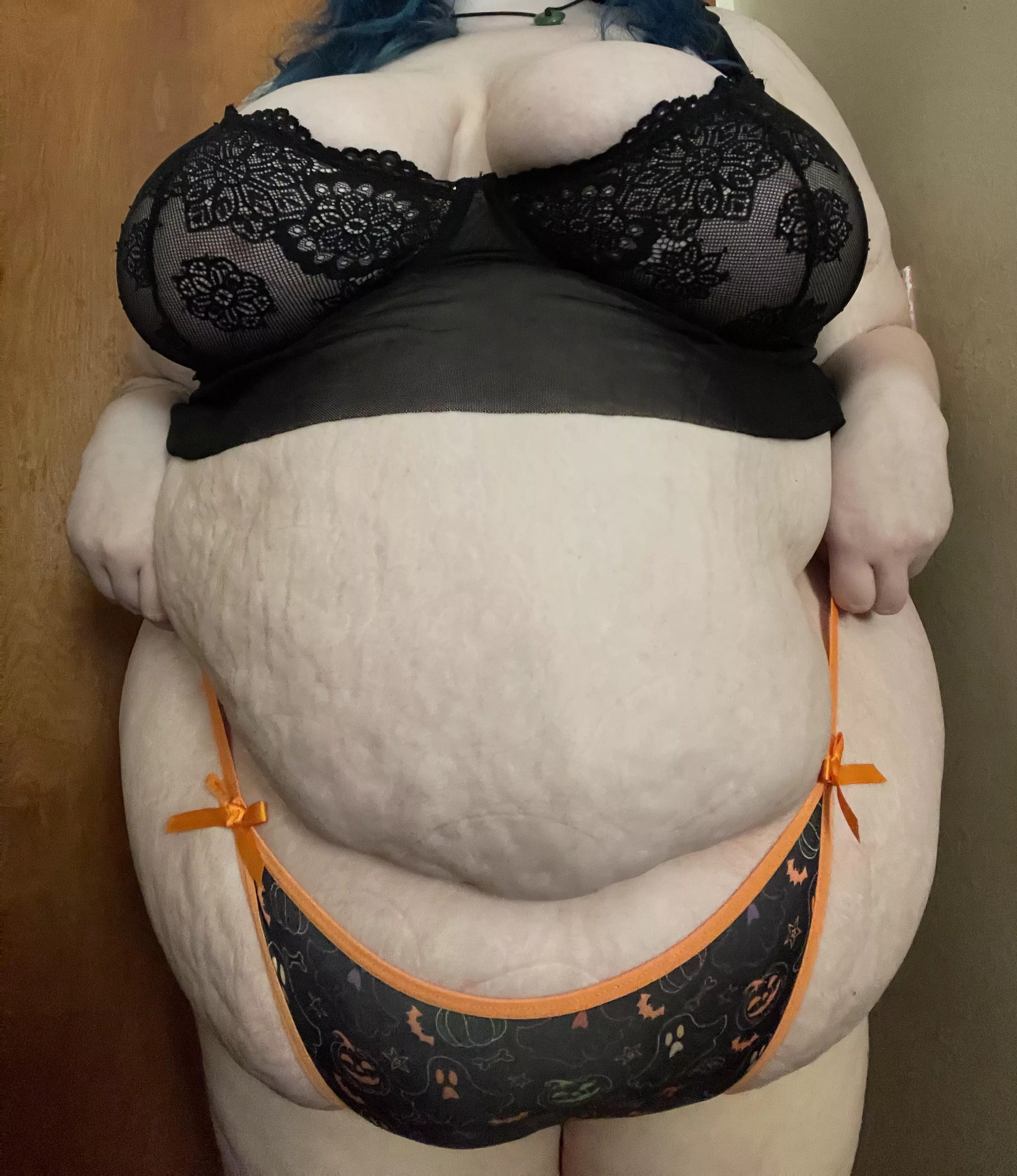 help me reach my goal :) im 310 trying to get to 400  posted by thottieronnie