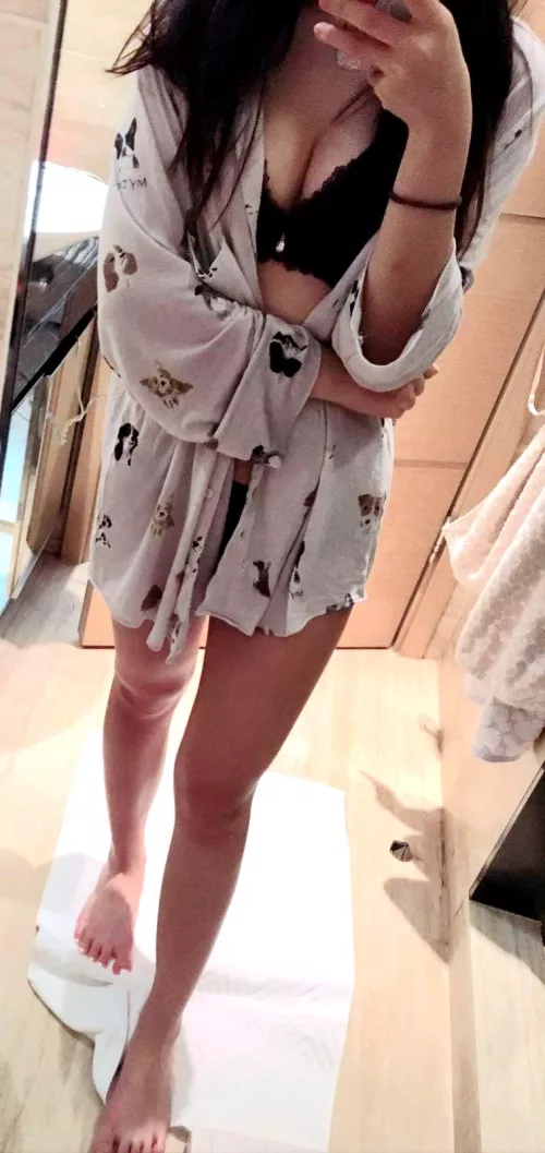 Hey🥰 by Vast_Painting2806