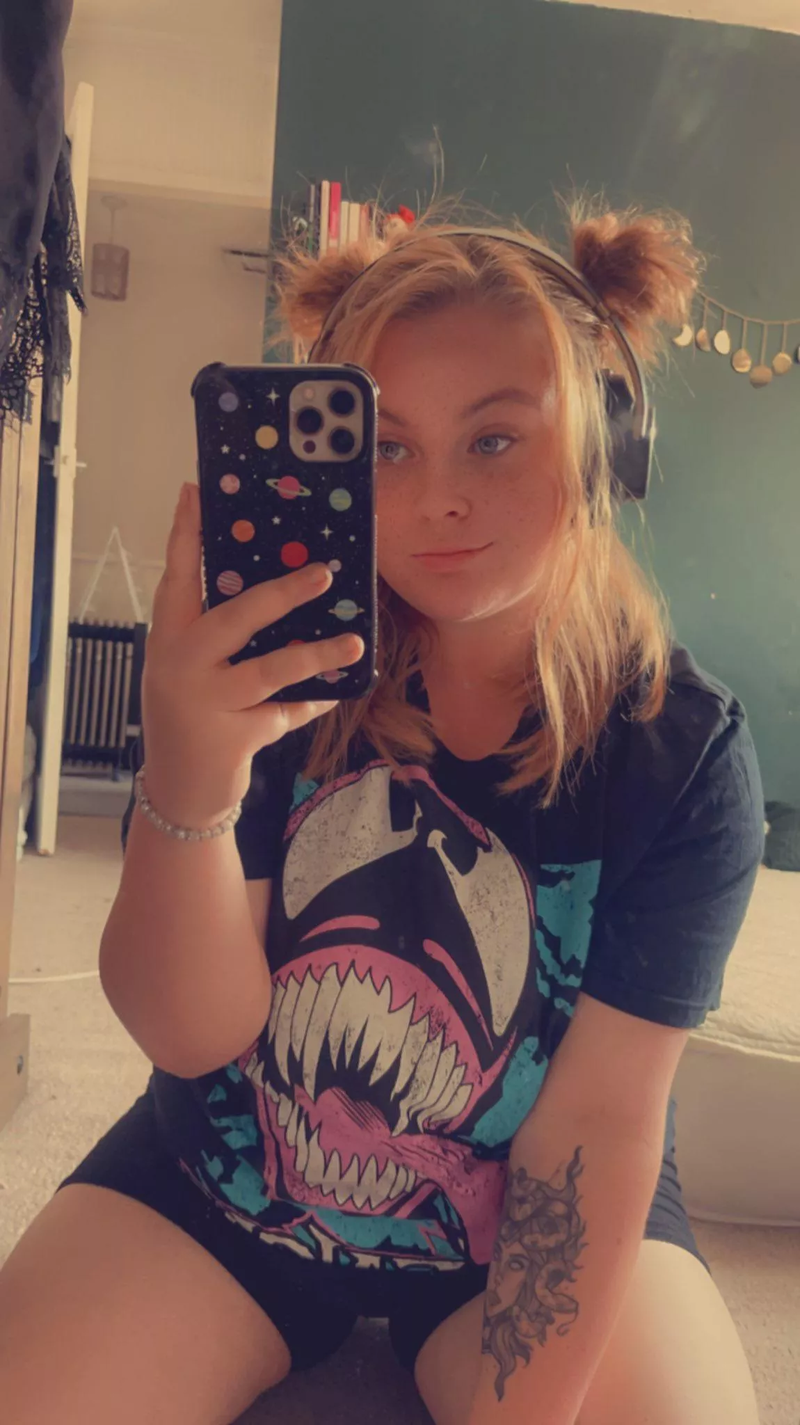 I’m always looking for a geeky guy posted by EeveeGracex