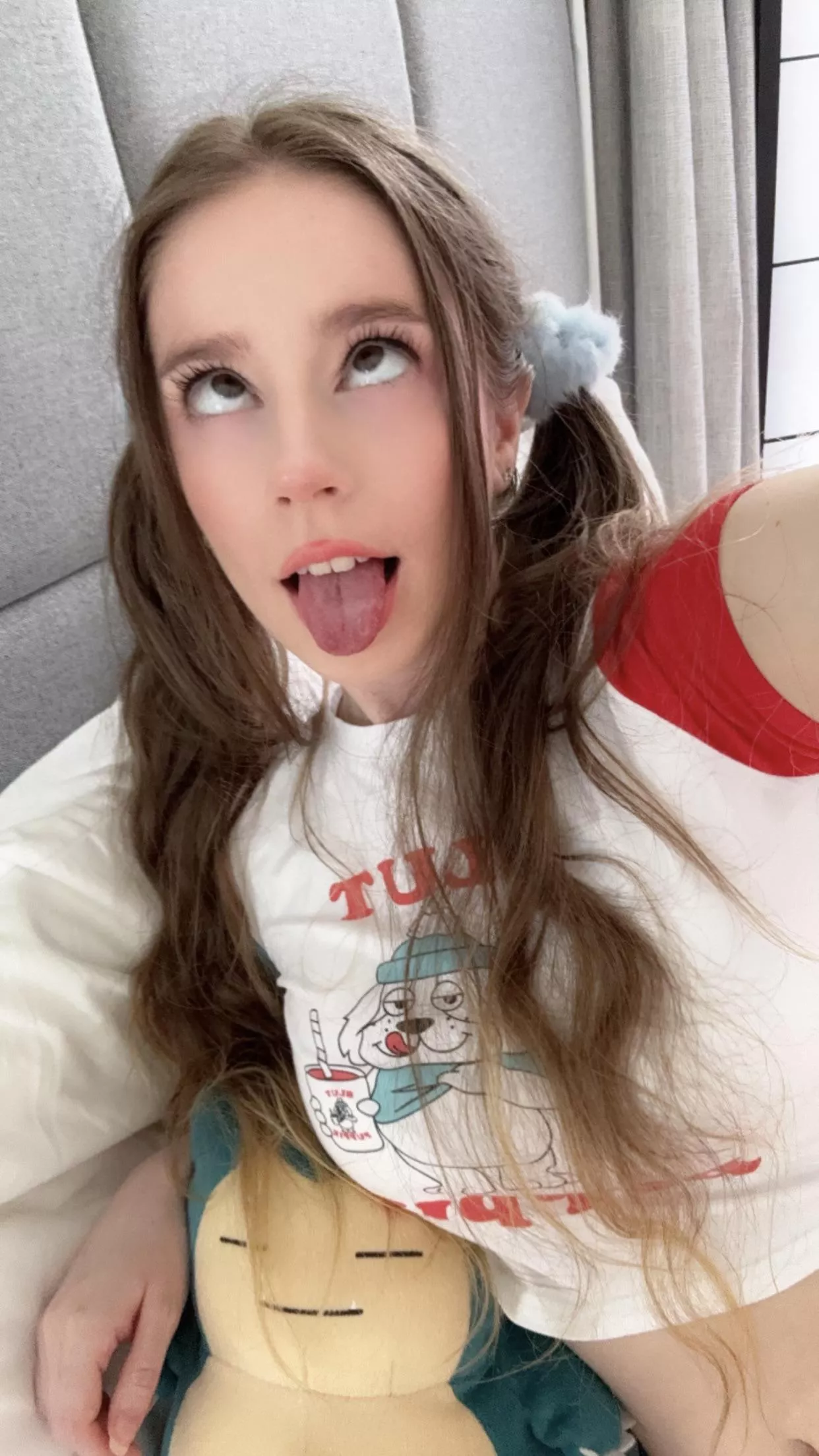 i’m low on sugar and you look pretty sweet 🍭 posted by ellieraelol