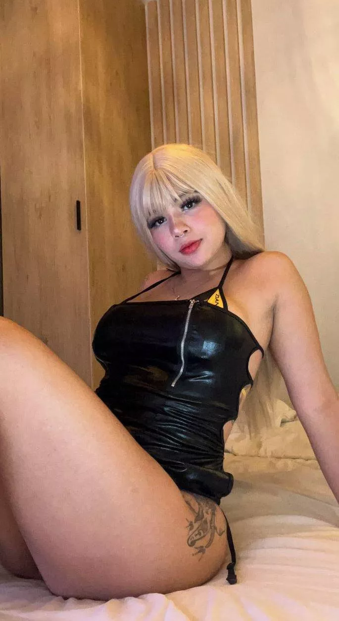 just me in leather and barely legal f18  posted by chicxgoddess