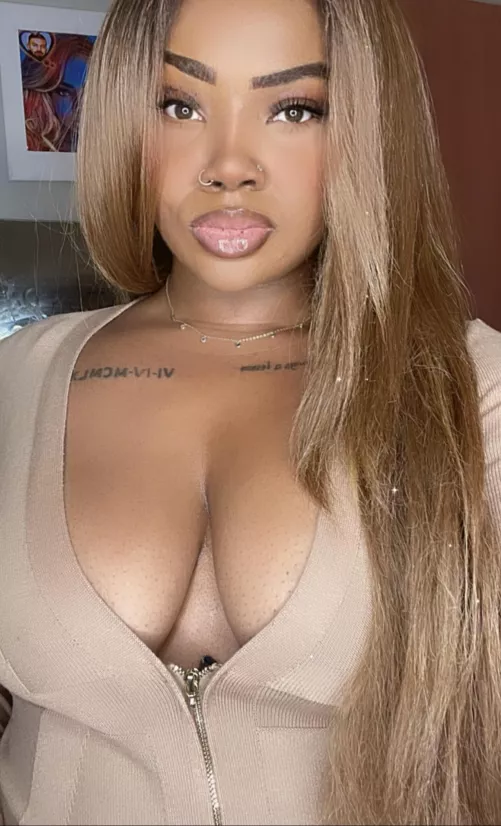 Know your place and show me that you're worthy of my attention by MistreszGiselle