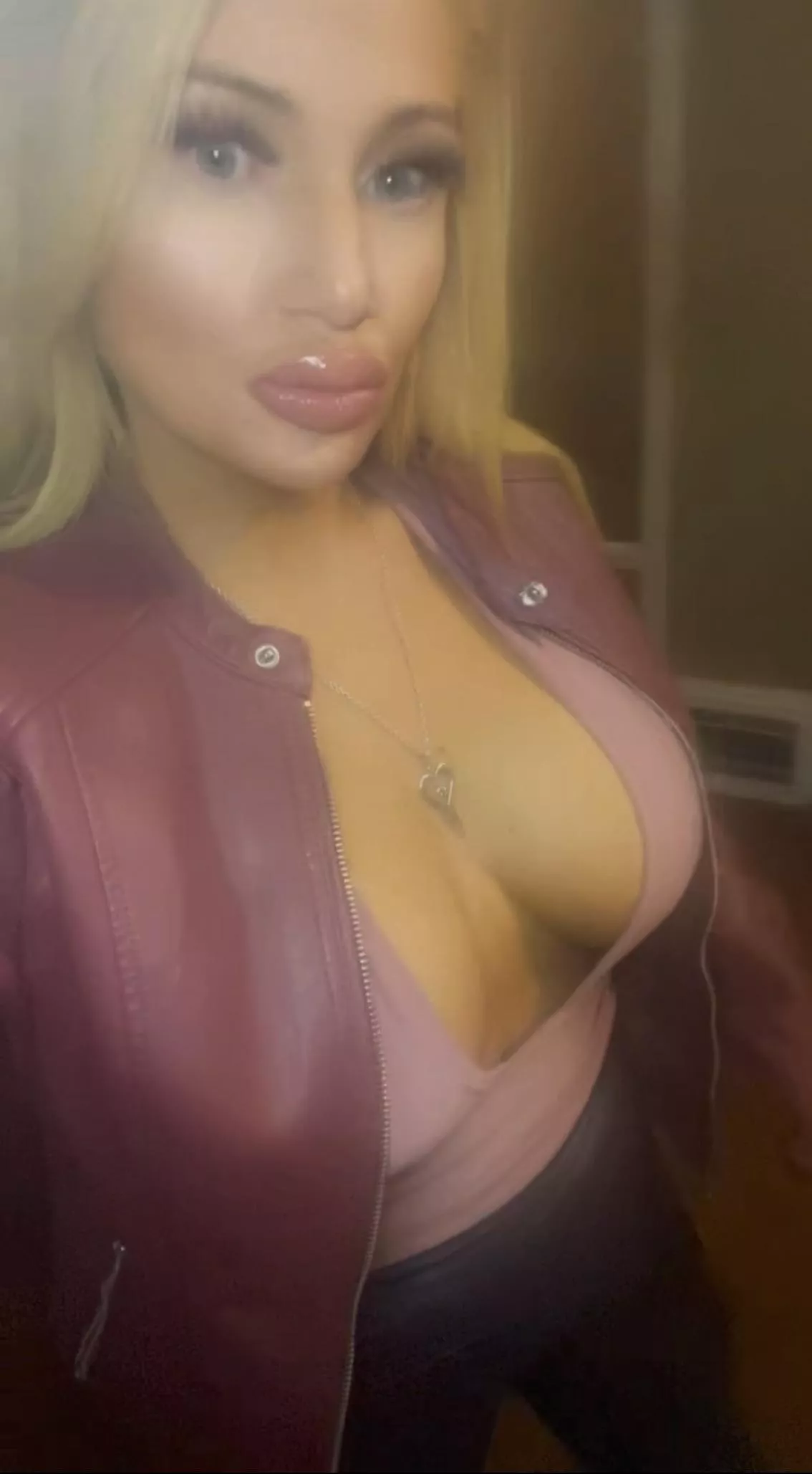 Leather outfit for today!  posted by -Miss_S-