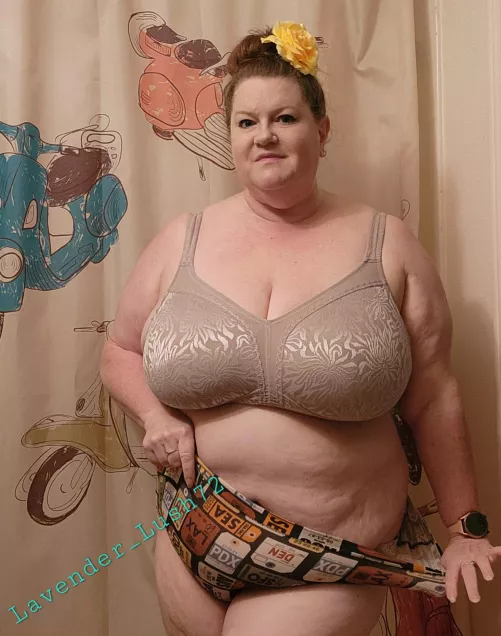 Let's travel somewhere, I have my big girl travel panties on 😋 [F52] by Lavender_Lush72