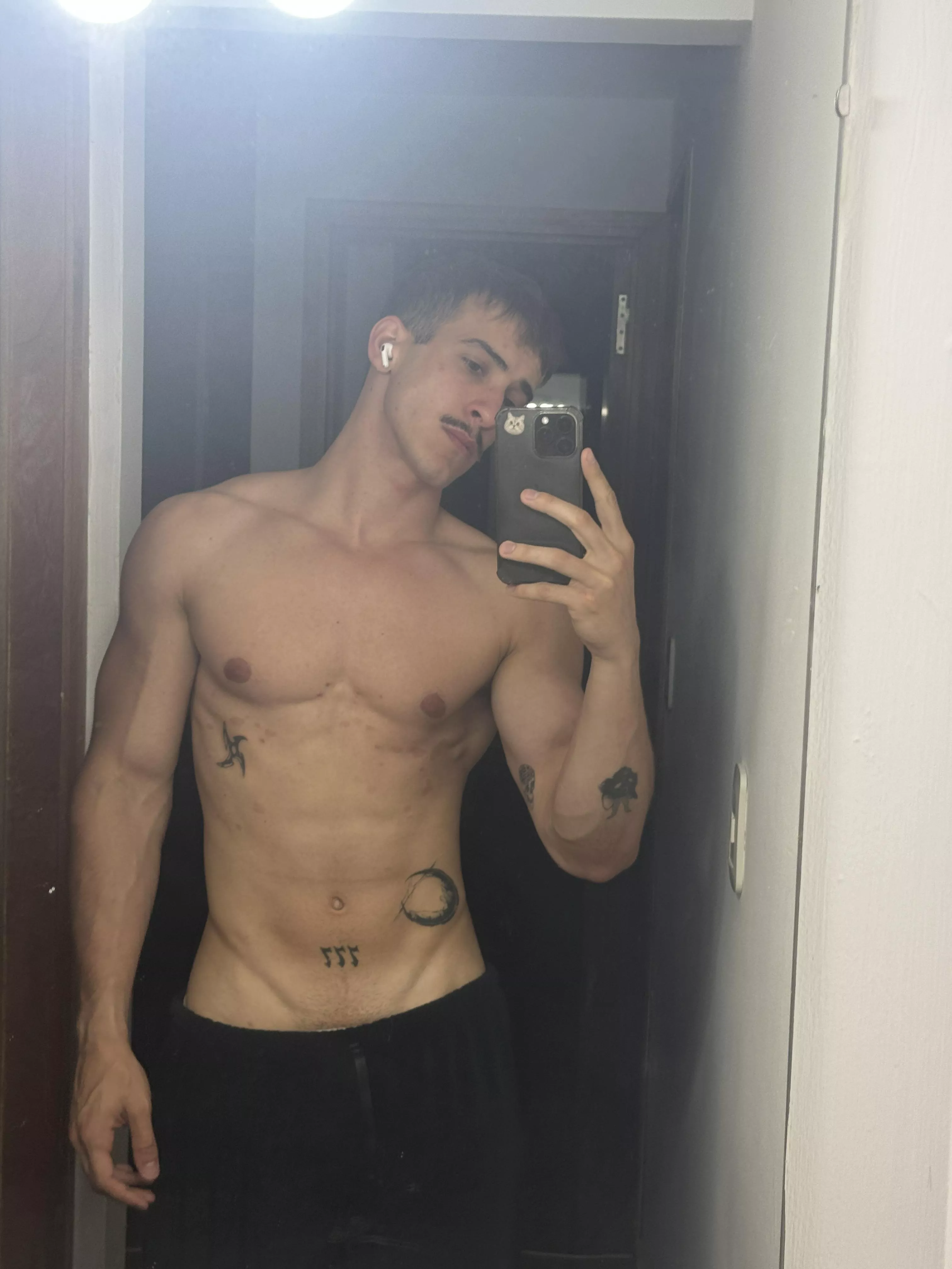 Lick up and down posted by ManagementHefty5650