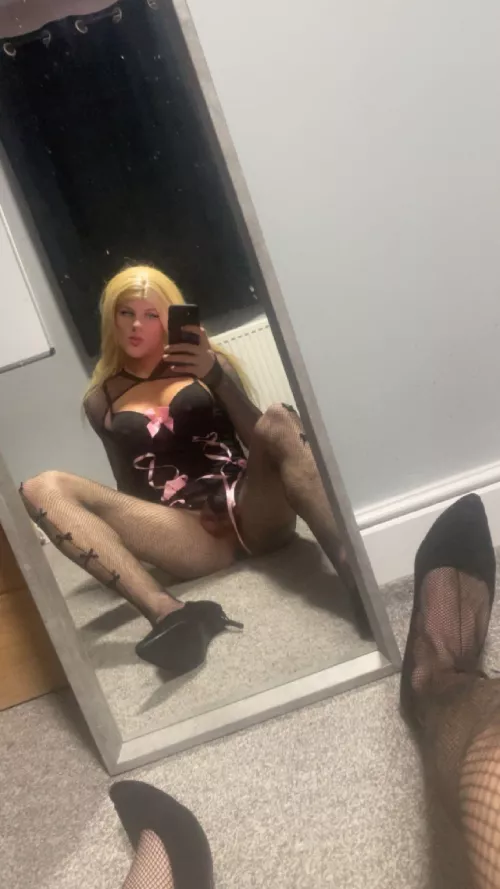 Locked like a good kitten by billgates2729