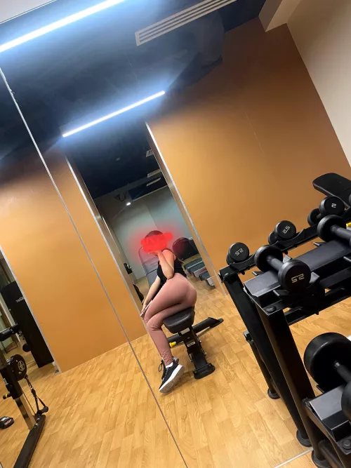 Looking for couple or F (cebu) by Sissy00213