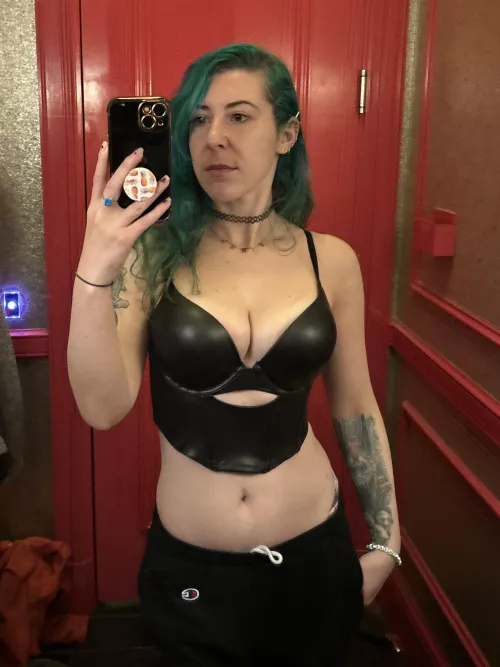 Love a leather corset by sirenskiss3