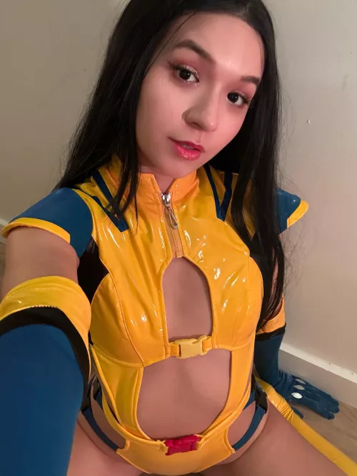 My Wolverine Cosplay (PearllhimePlayful) by PearllhimePlayful