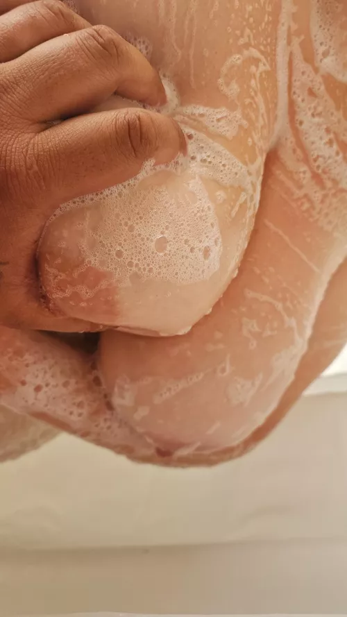 Soapy 🫧🫧🫧 tittys by Bigsexy9096