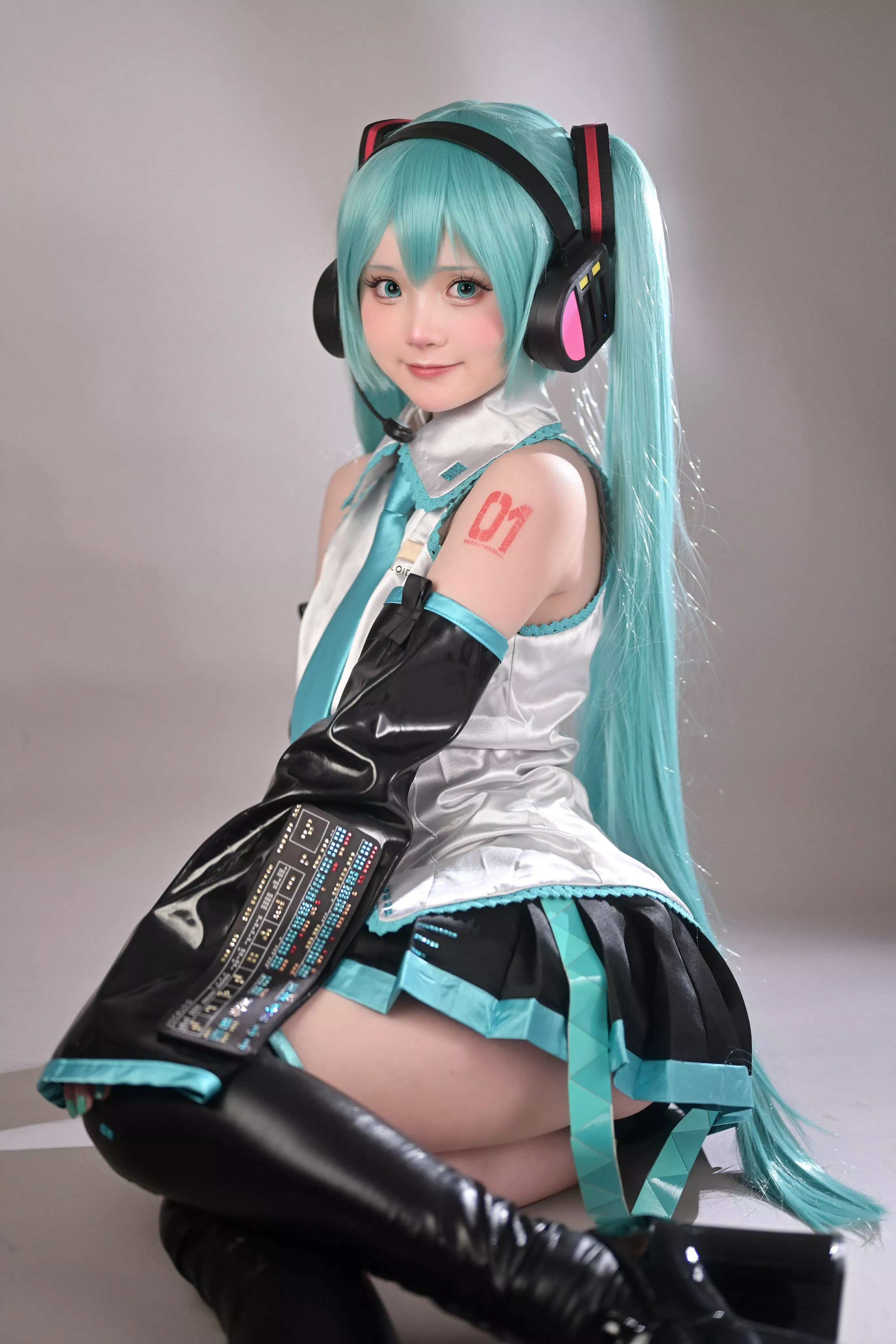 @ureha_82188 - Hatsune Miku Classic Cosplay posted by Pwnagepancakes