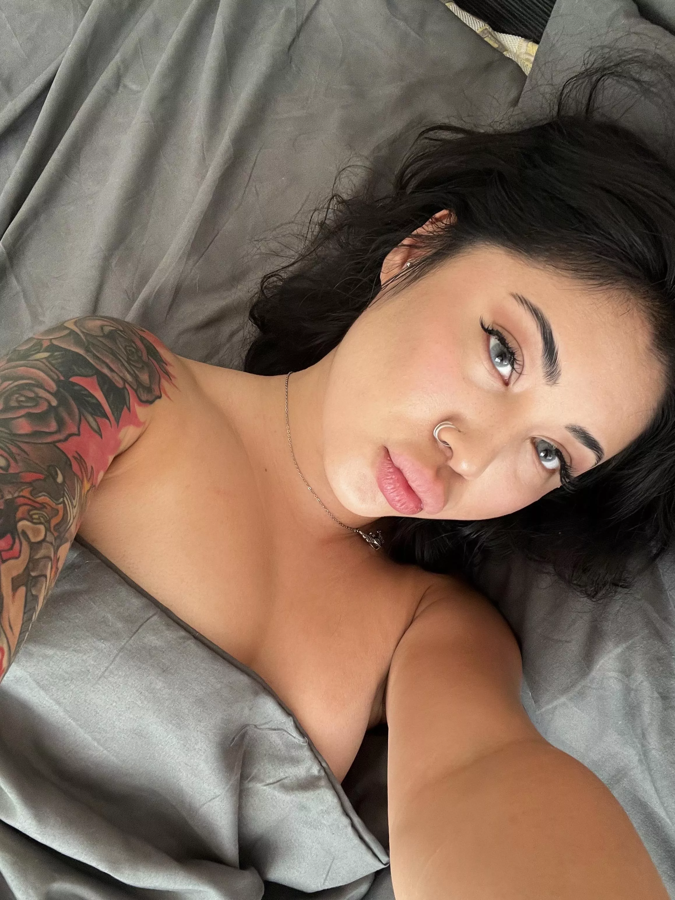 Want to fuck me, cause me i can come to auto fuck me on ur dick 😈 posted by chunchnooze