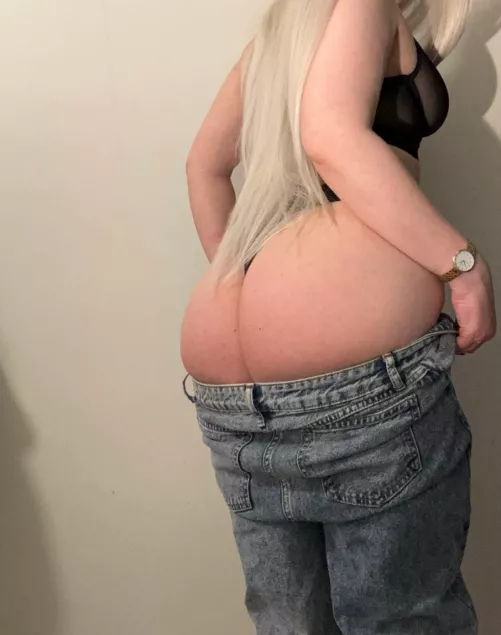 What is the time? Its blondie time by Sexy_GirL0030