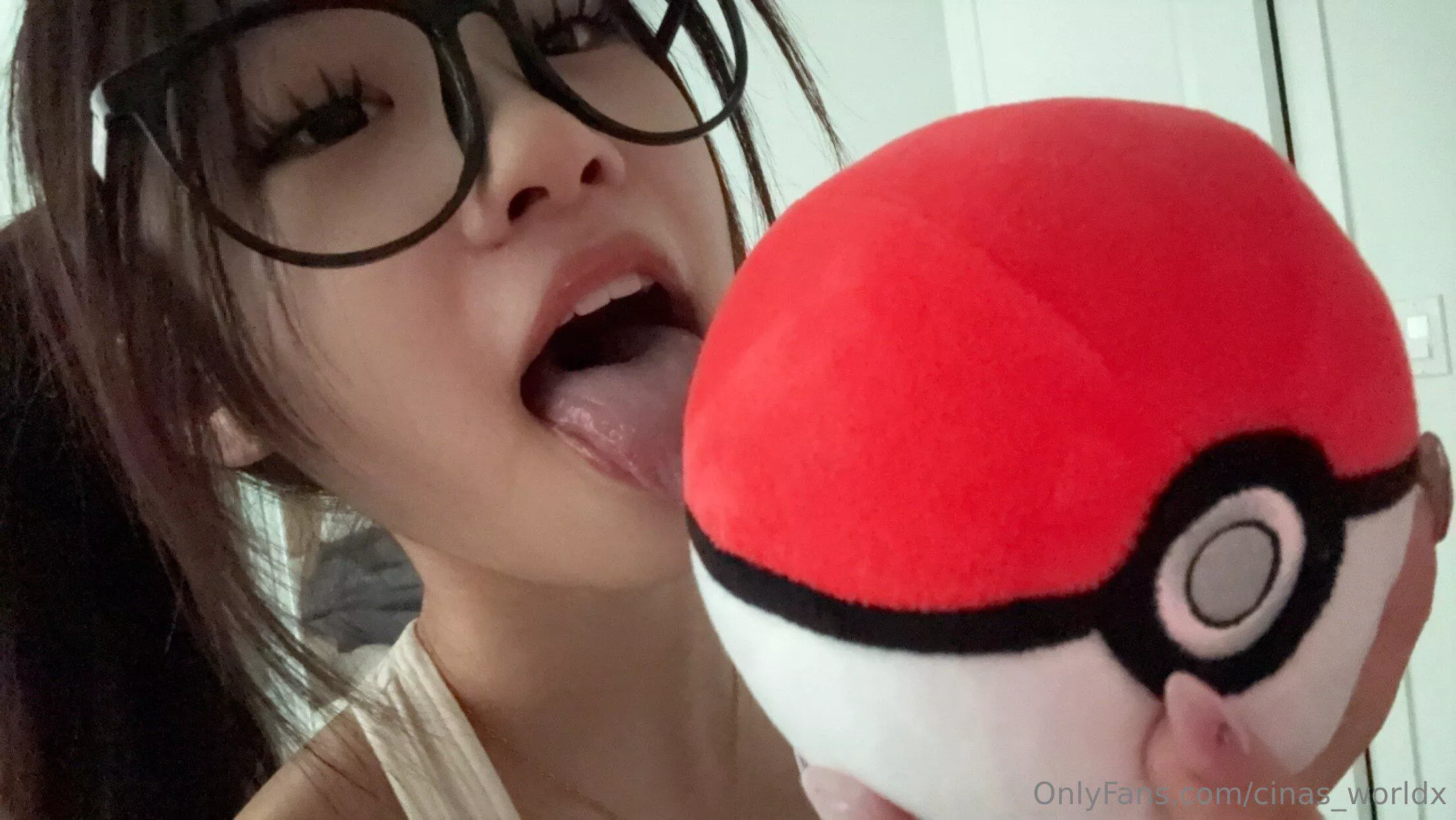 who wants to be licked like this? posted by LactoseDairyFairy