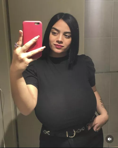 Wowwww by ComprehensiveSpare43