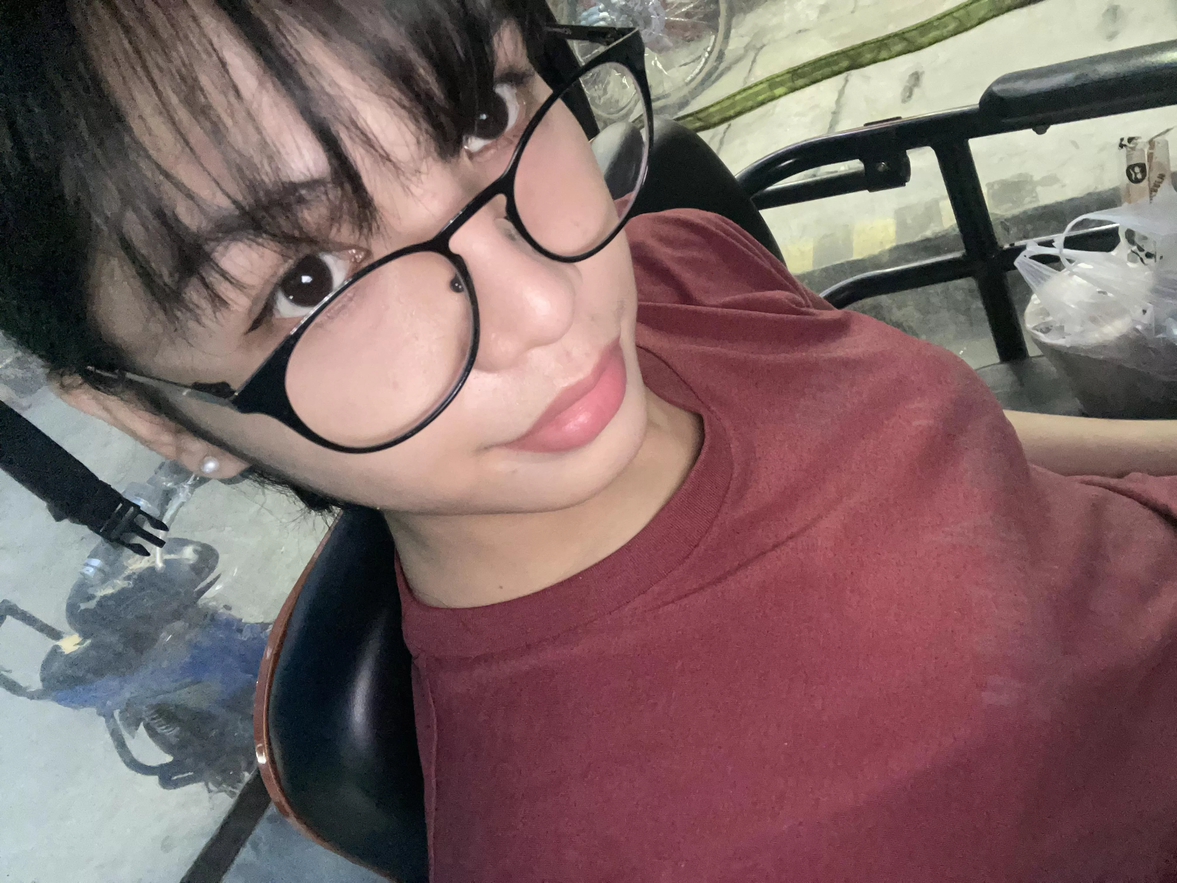 am i pretty with my new bangs? posted by SexyCake123