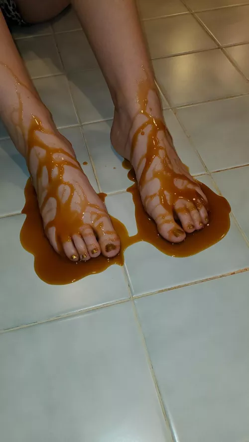 Caramel syrup! Full pic set on OF by footfunwife