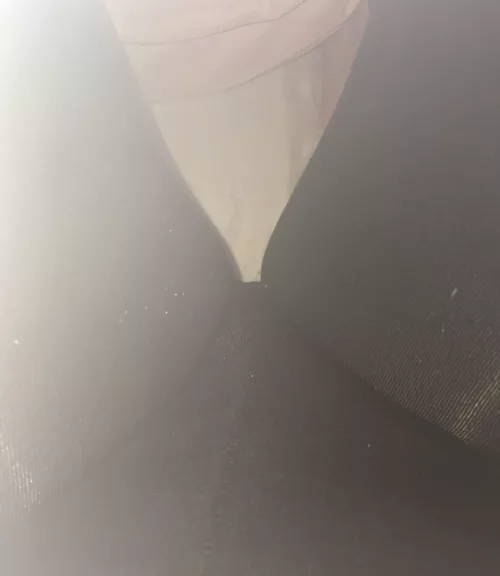 f19 looking for a friend read below for more about me  by EggplantUsual2775