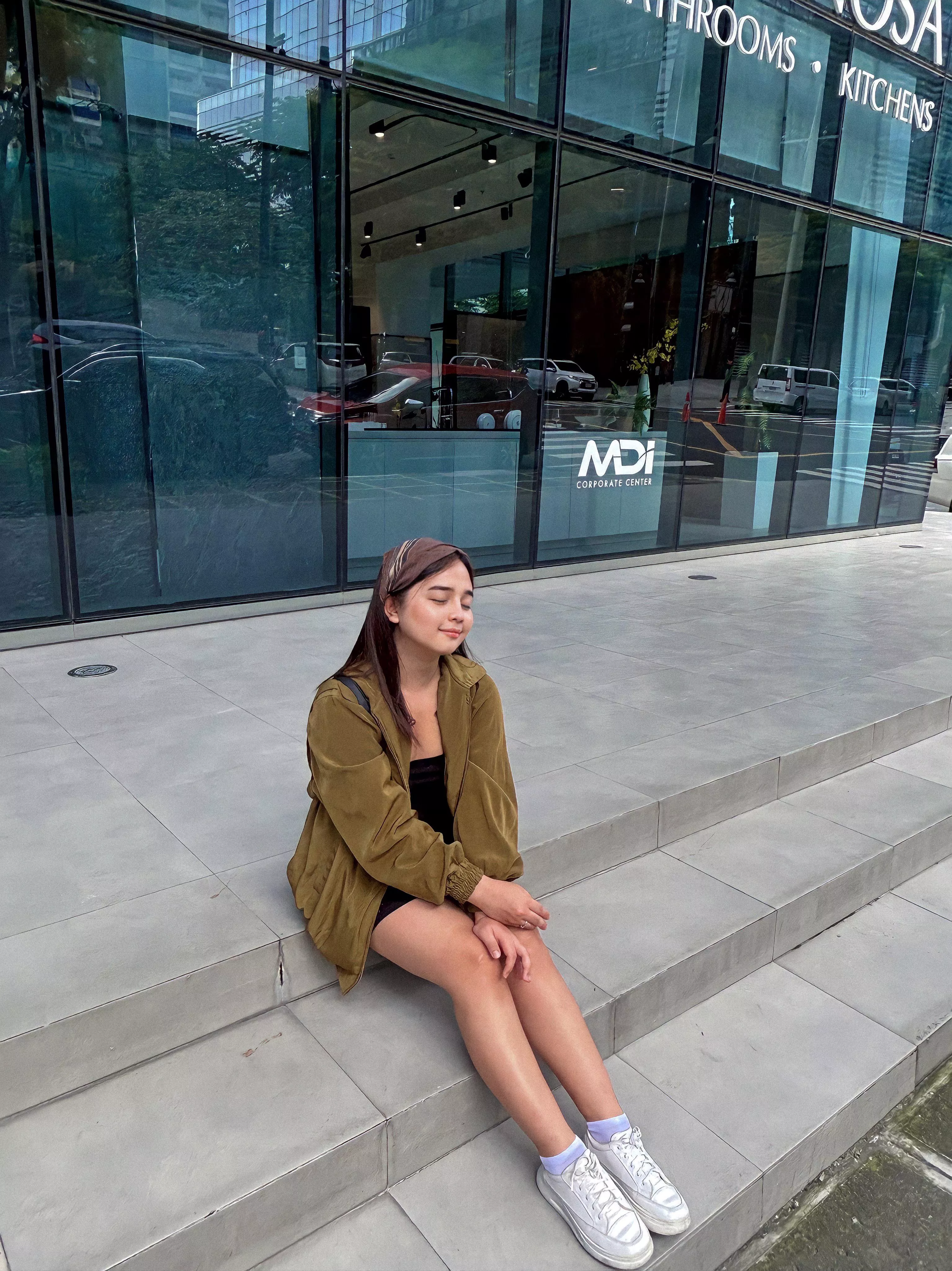 Felt cute with my extra large jacket and chubby cheeks haha ✨ posted by Barbielatzzz