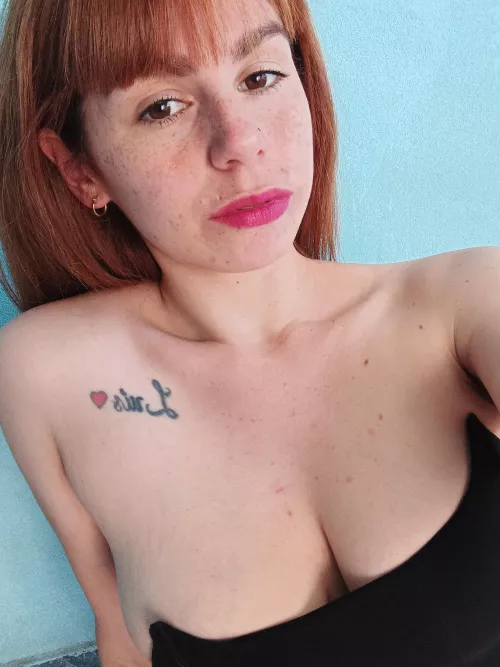 freckles make me look sexy [IRTR] by aldanaag