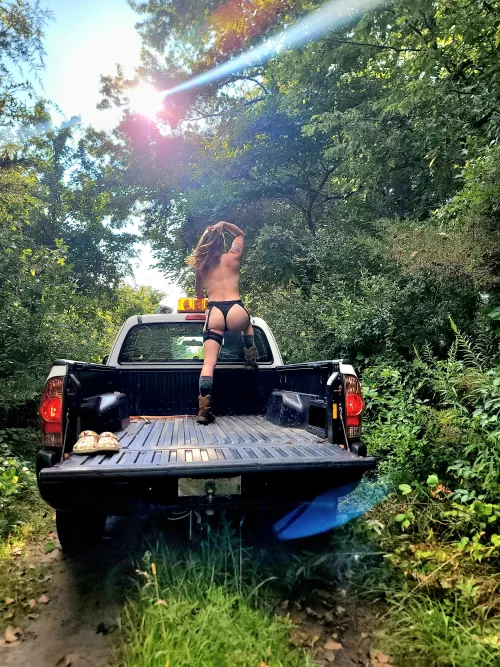 Happy Truck Truck Tuesday!  by SunnyKnicks