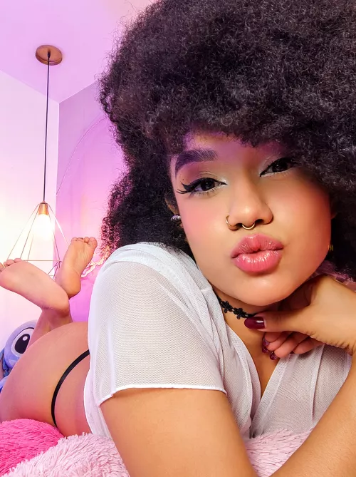 Hot little latina  by veroruiz11