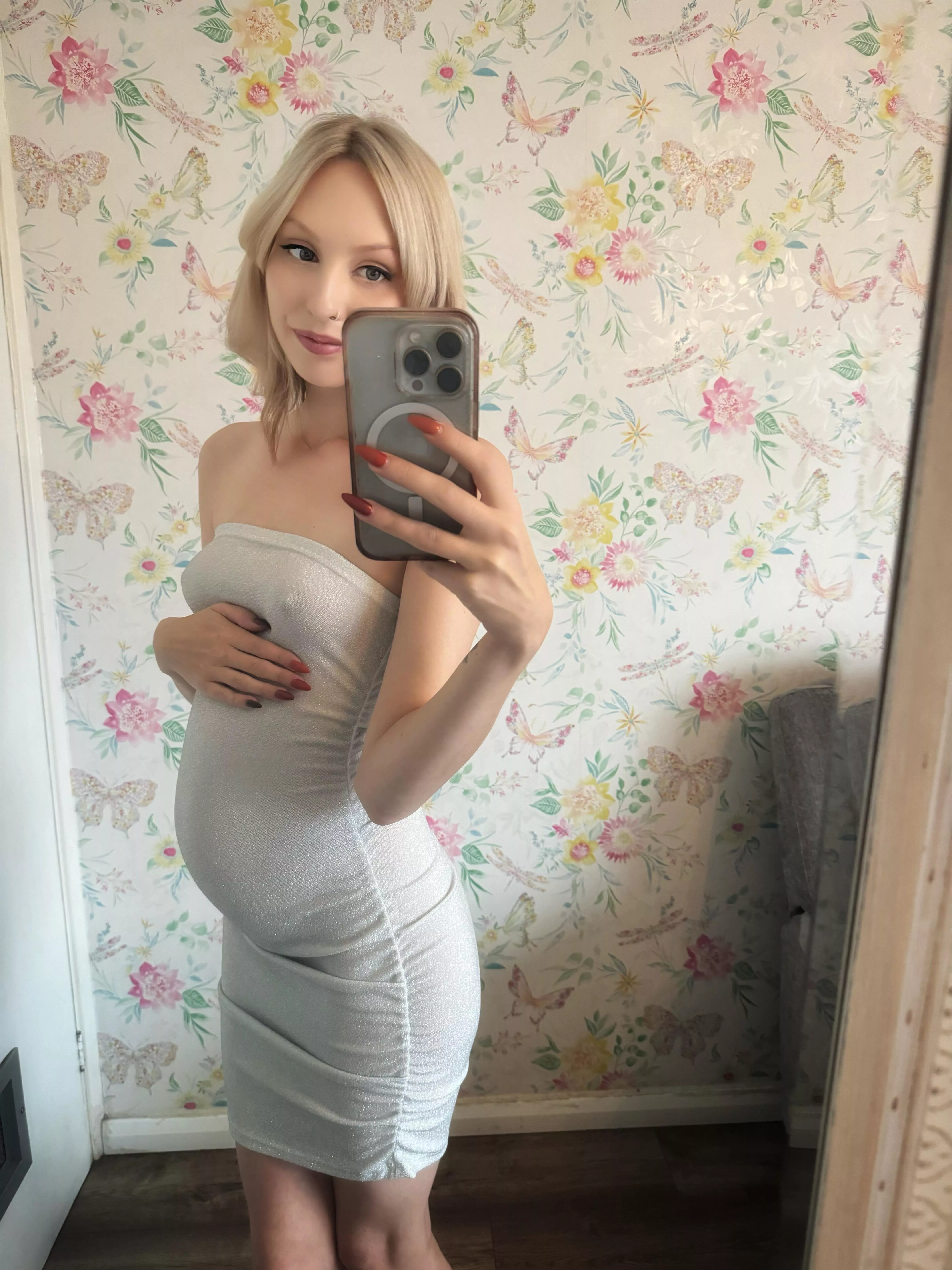 I love how this dress hugs my little bump  posted by mollyminx22x