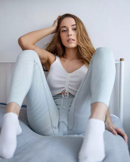 I think I have too many clothes on. by kissa_margo