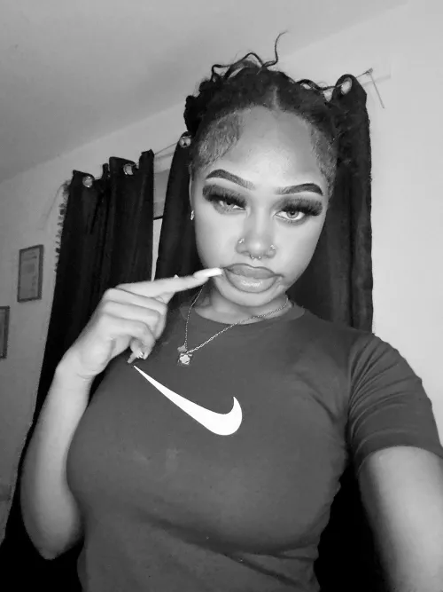 if ur knees aren’t sore you aren’t kneeling hard enough. by diormistress