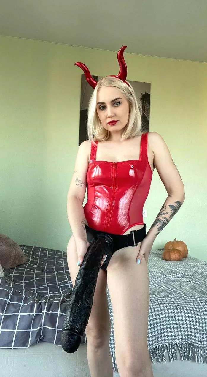 I'll be your black king🖤👑 posted by JennasJubilee